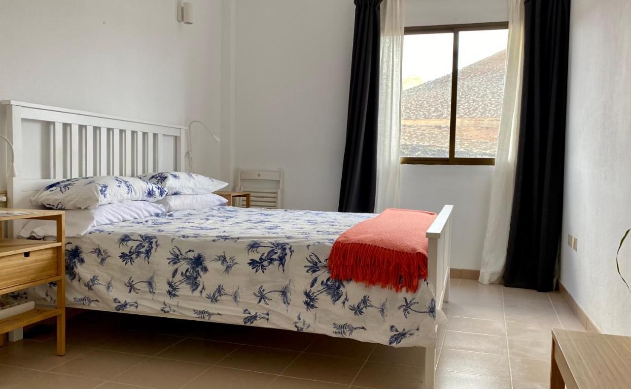 Apt Con Piscina Playa Roja, La Restinga Exteriör bild